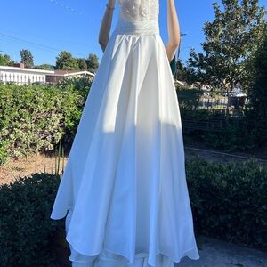Graceful White Bridal Gown